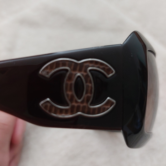 Chanel Authentic Women's Sunglasses - Picture 2 of 9